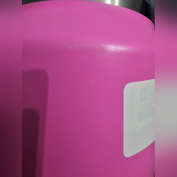 Stanley 64 oz Stainless Steel H2.0 FlowState Quencher Tumbler - Picture 6 of 6